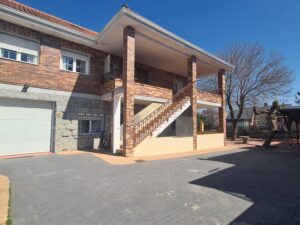 Ref 1551 - Edificio con dos viviendas en Moralzarzal (Reservado)