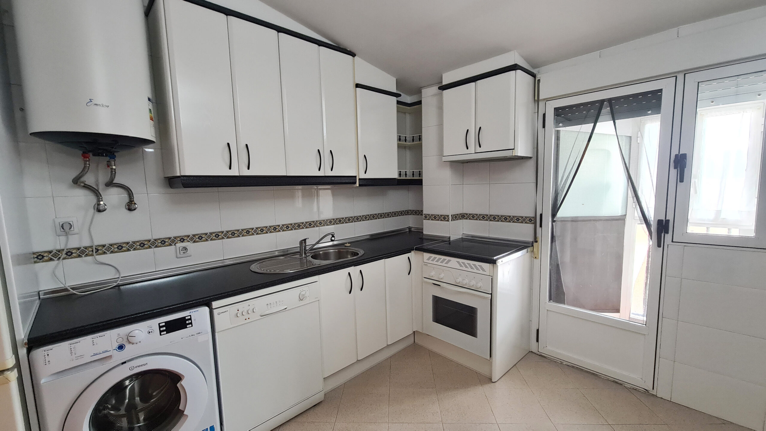 ref 1529 Piso segundo con plaza de garaje (Próximamente) - Imagen 3