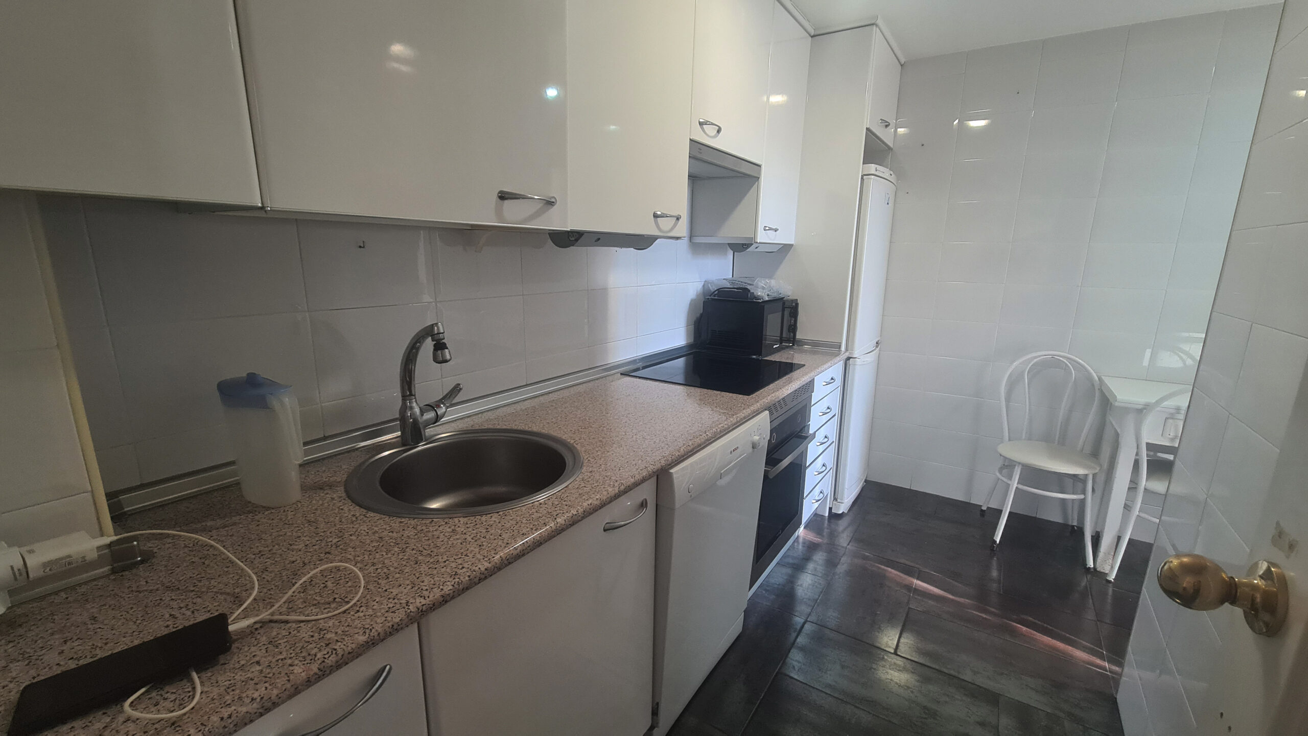 Ref 1568 Piso en urbanización con piscina en comunidad (disponible)