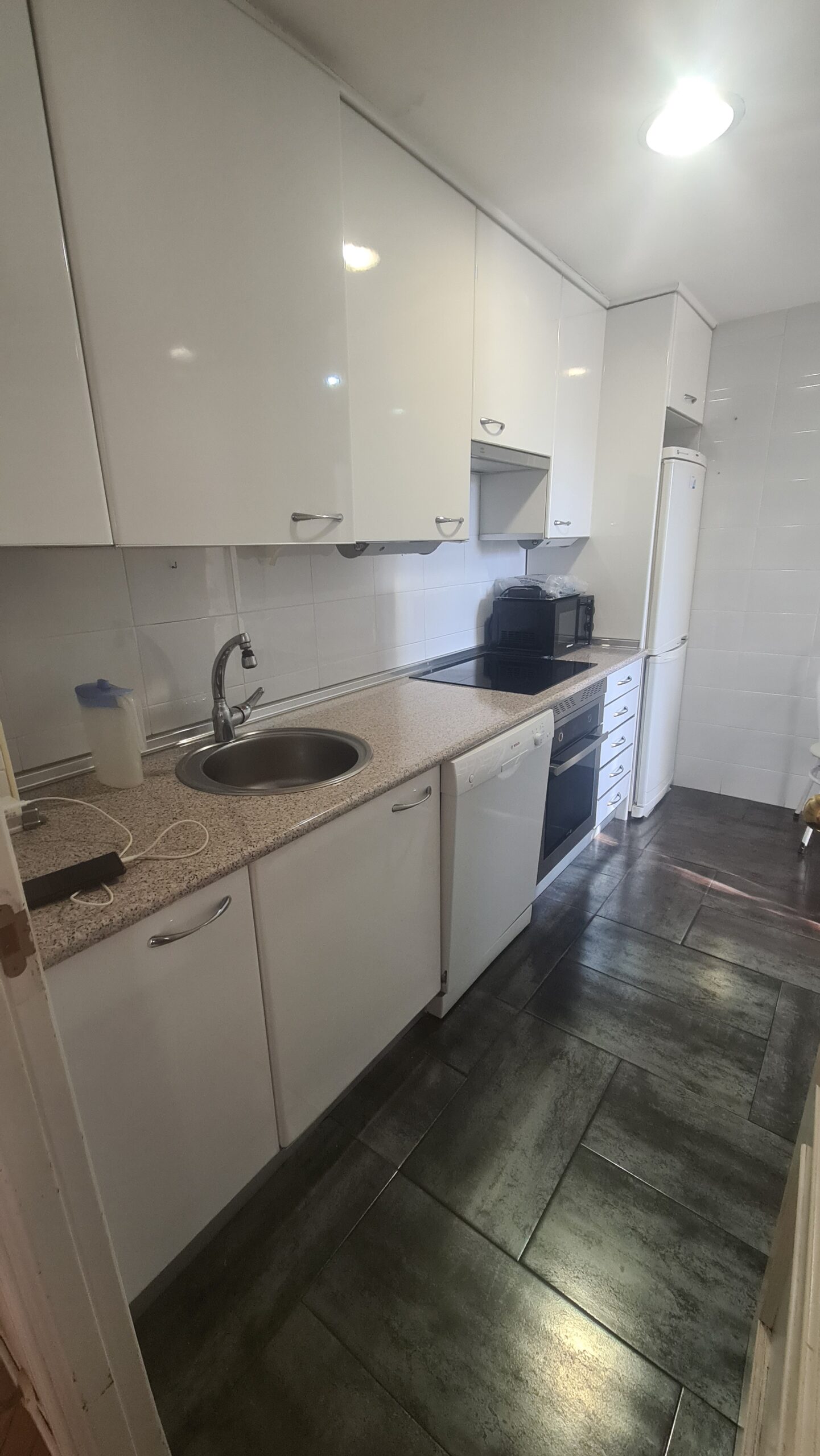 Ref 1568 Piso en urbanización con piscina en comunidad (disponible) - Imagen 5